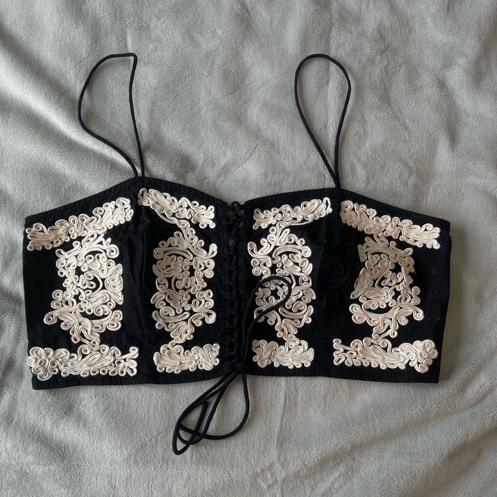 H&M Black and Cream Crop Top